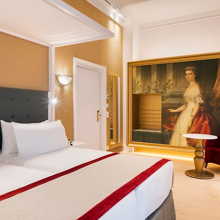 Aurea Ana Palace By Eurostars Hotel Company Budapest Ngoại thất bức ảnh A room at the hotel