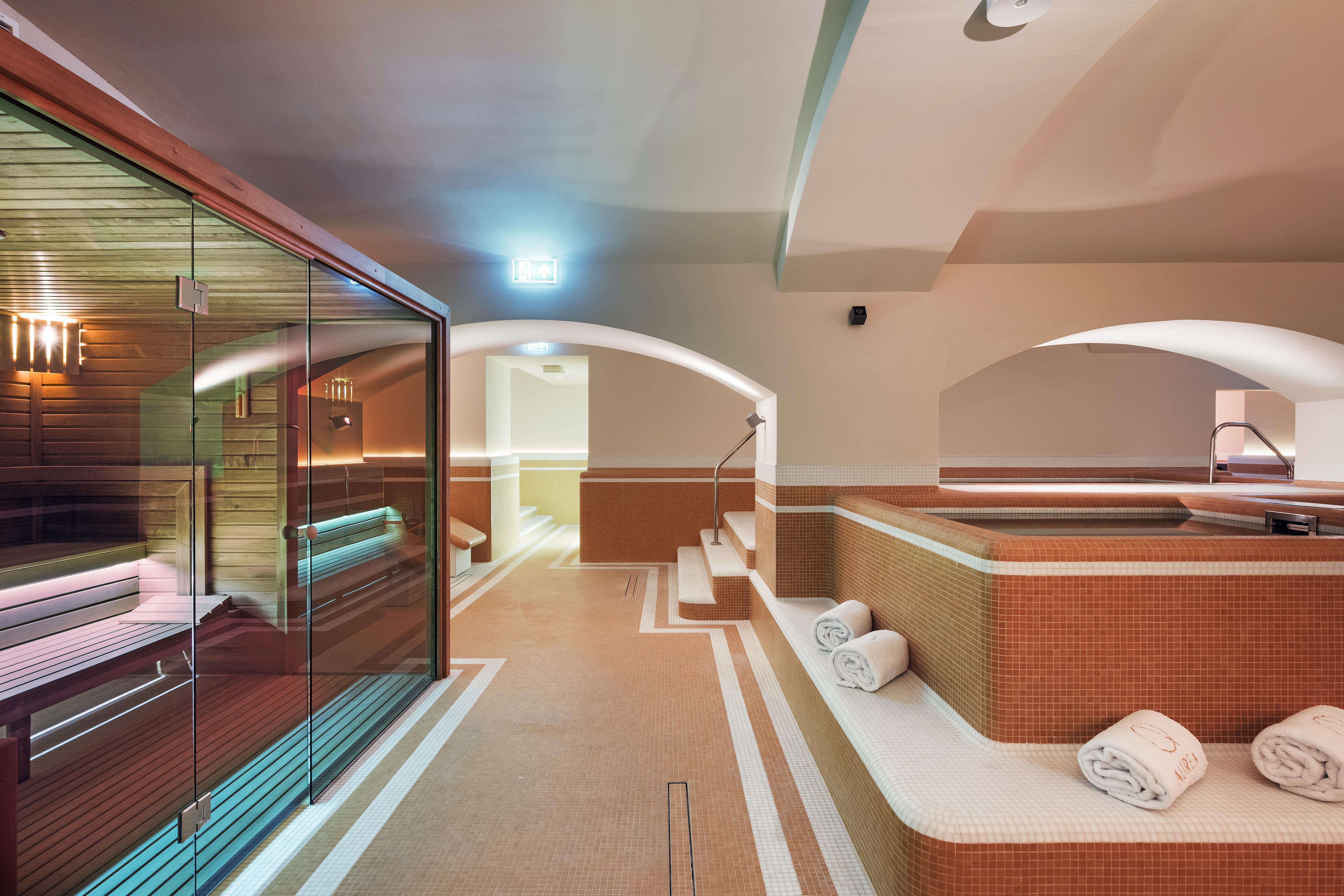 Aurea Ana Palace By Eurostars Hotel Company Budapest Ngoại thất bức ảnh The spa at the Hotel
