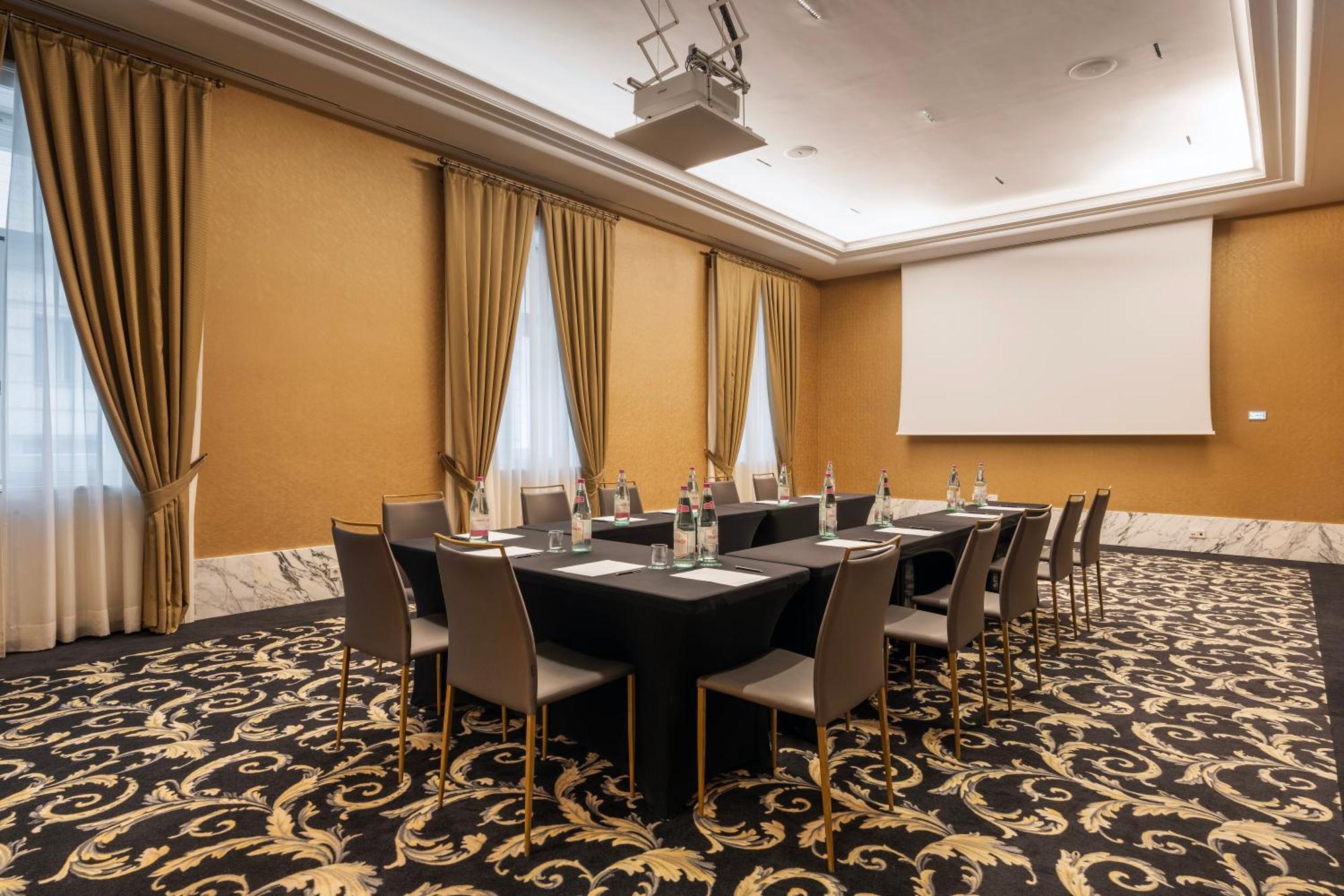 Aurea Ana Palace By Eurostars Hotel Company Budapest Ngoại thất bức ảnh Meeting room